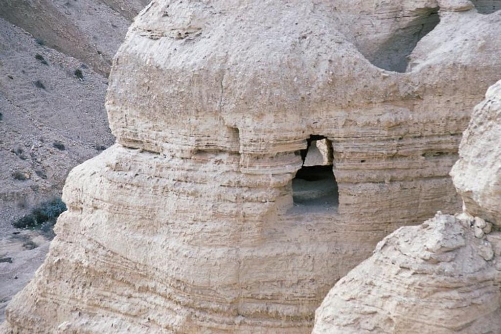 Dead Sea Scrolls Caves