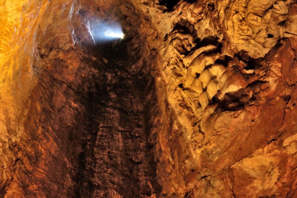 Worlds Deepest Cave Ellisons