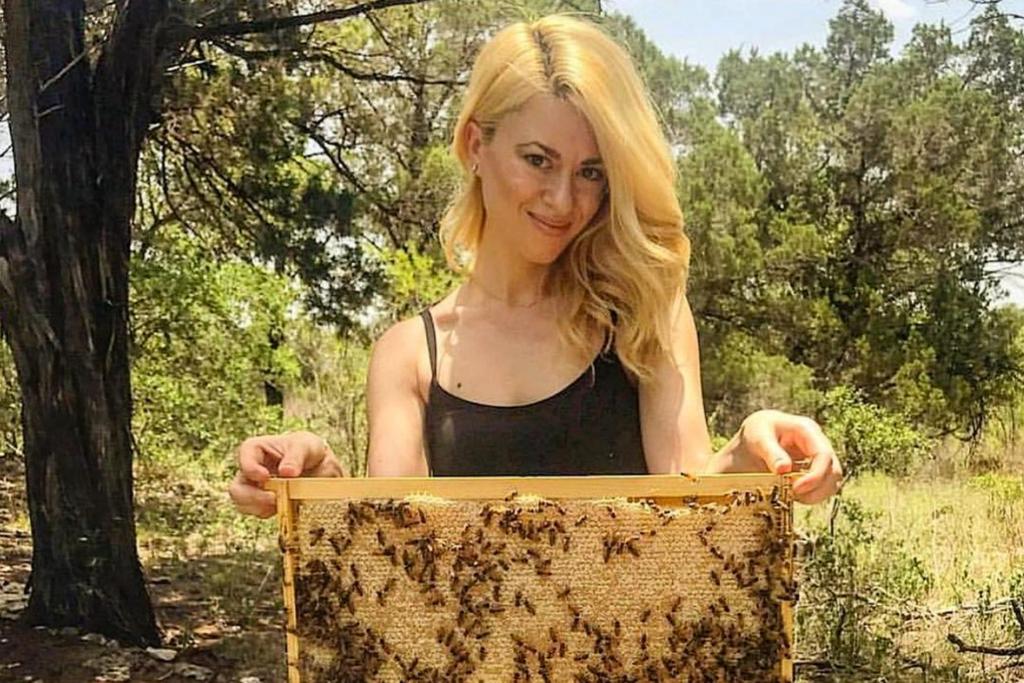 Beekeeper, viral, Erika Thompson