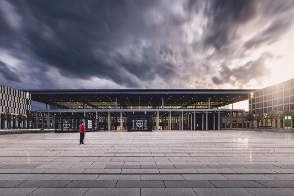 berlin brandenburg airport abandoned