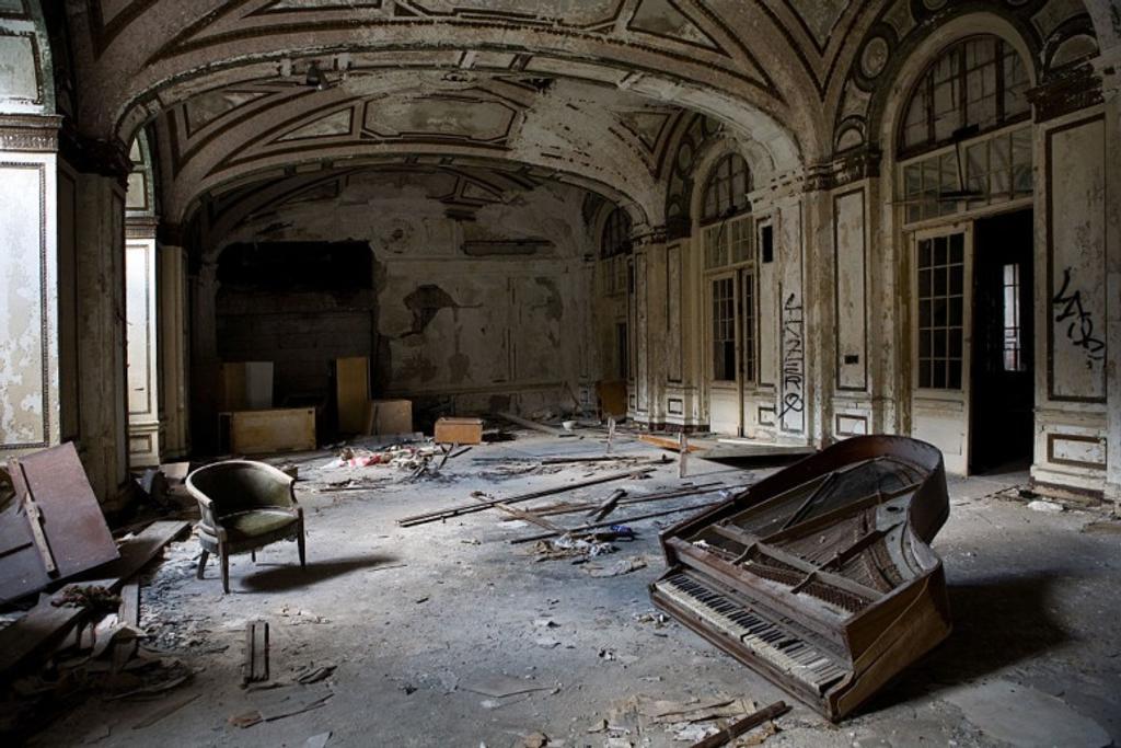 Detroit Michigan Abandoned Hotel