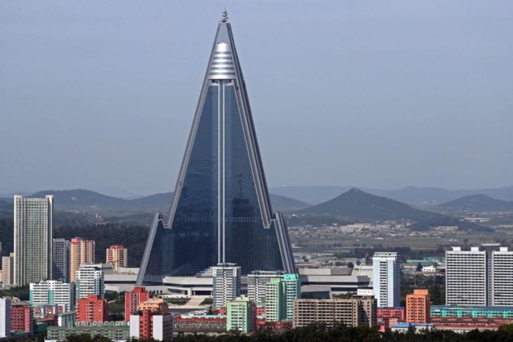 Mysterious Abandoned Ryugyong Hotel