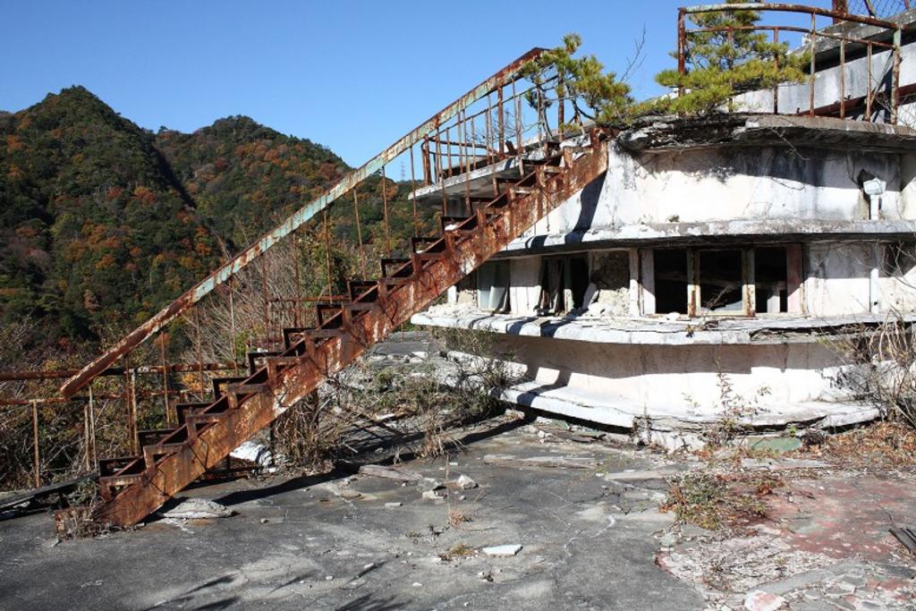 Japan Abandoned Hotel Mystery