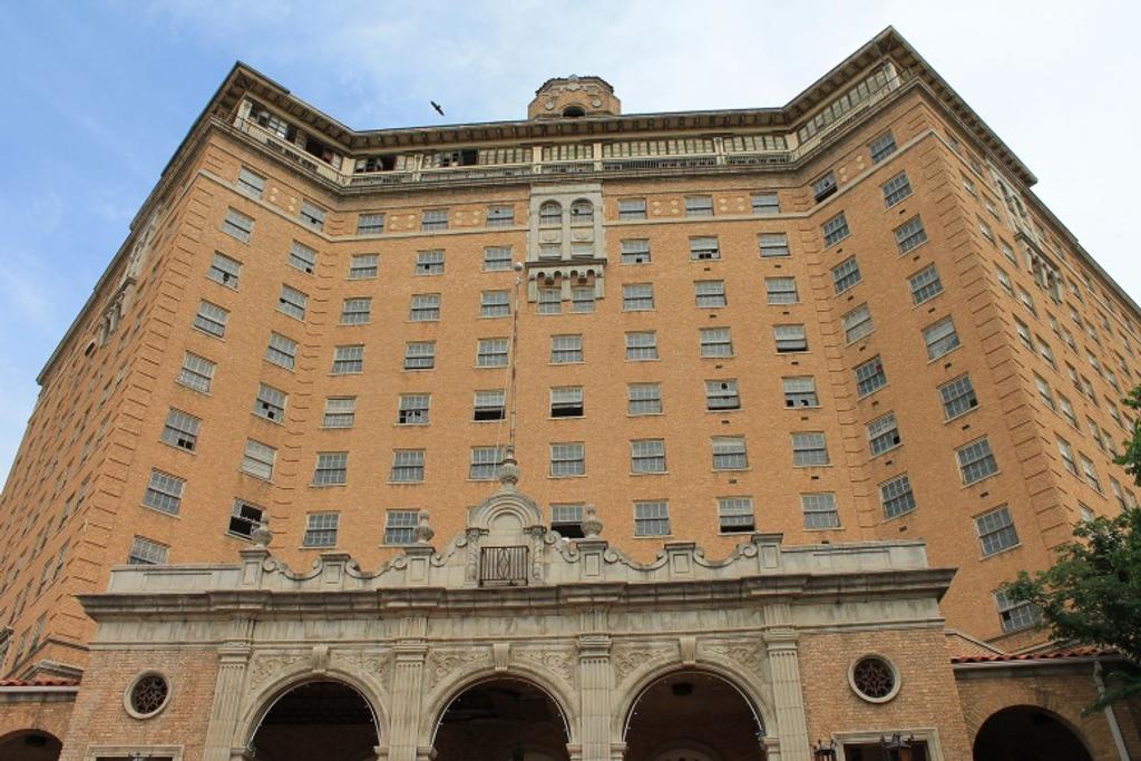Texas Mystery Hotel Abandoned
