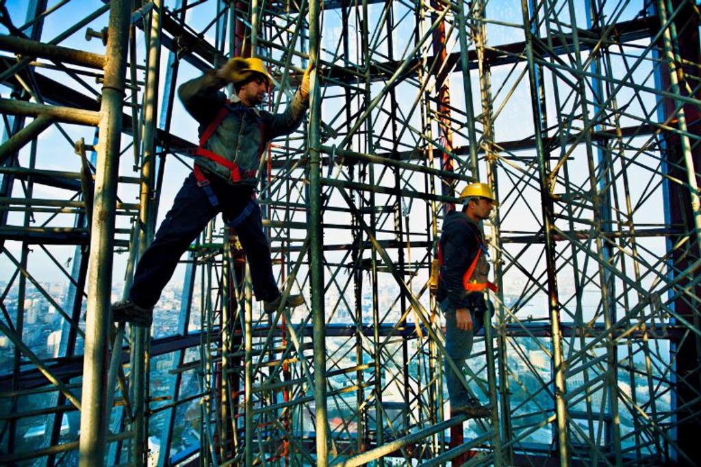 construction worker job risks