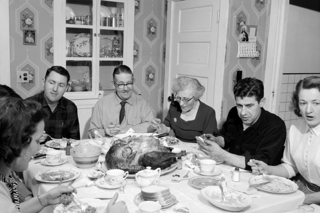 thanksgiving feast dinner holiday