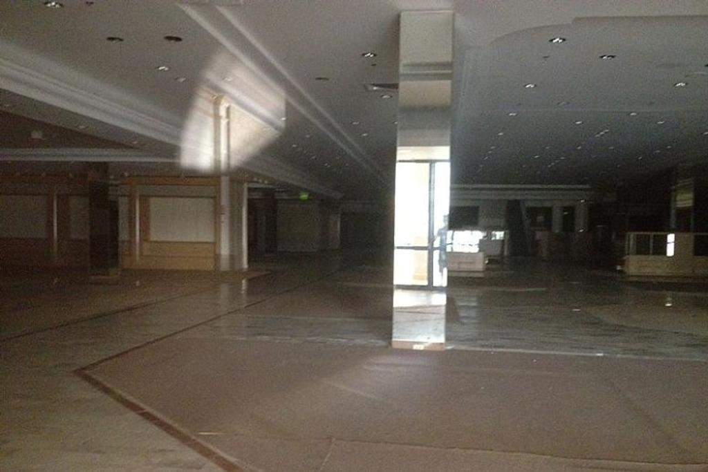 abandoned mall owing mills