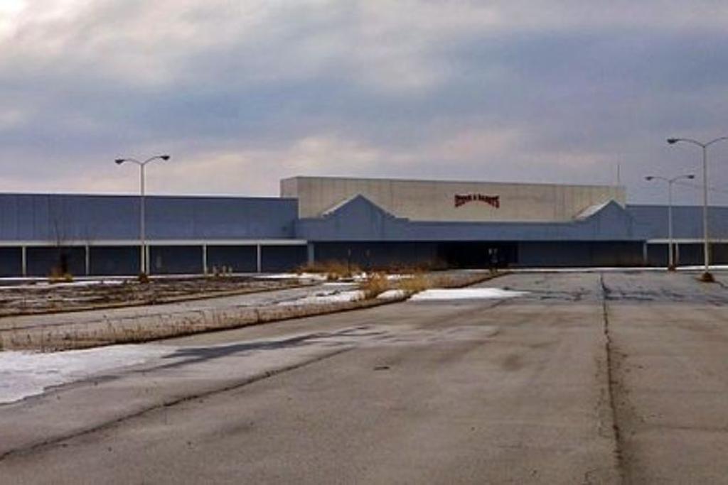 abandoned mall woodville ohio