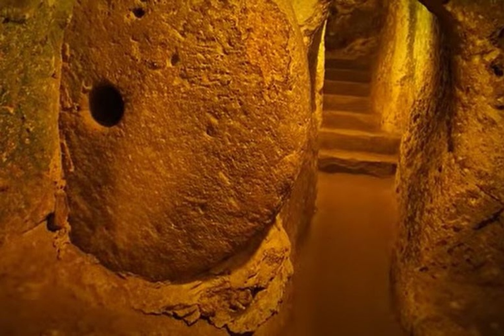 Derinkuyu underground tunnels discovery