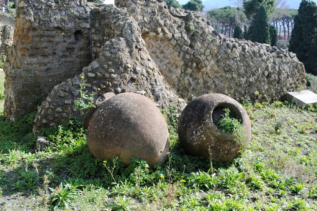 ancient Roman wine jars