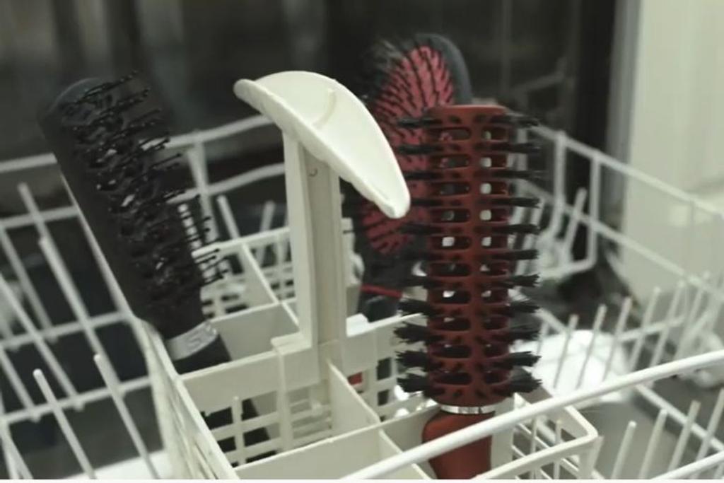 Cleaning Hair Brushes Dishwasher