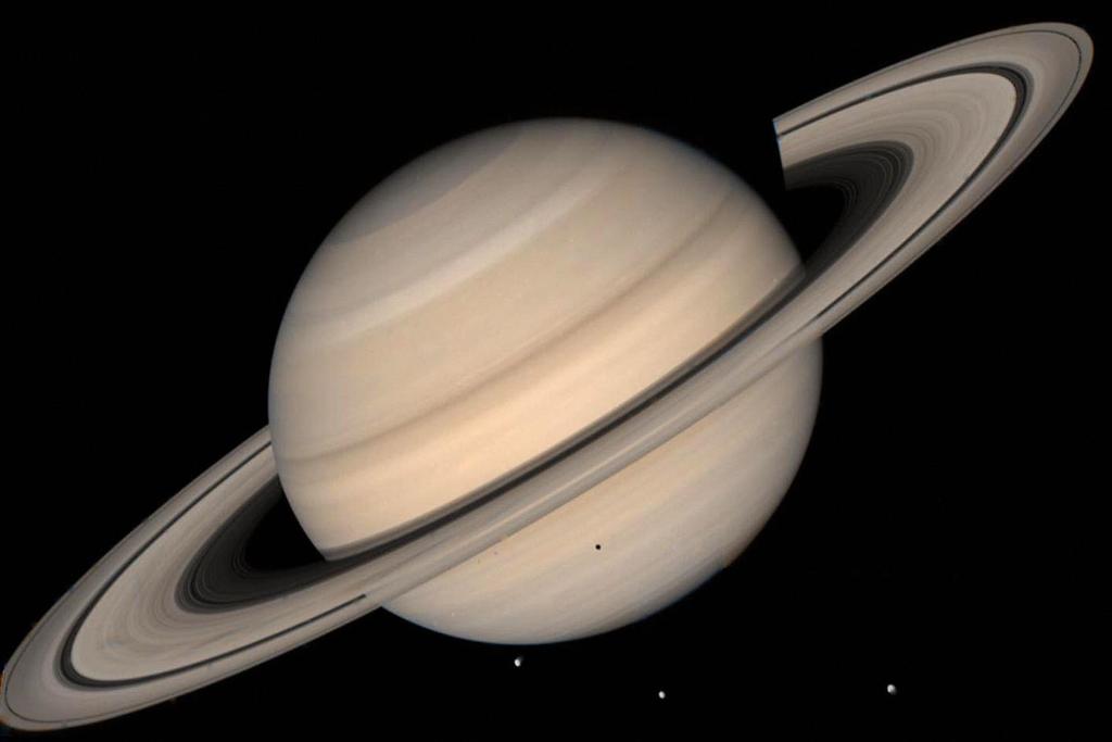 Saturn NASA James Webb